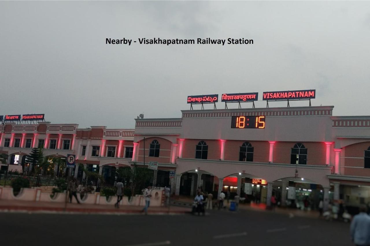 Oyo Lalitha Delight Hotel Visakhapatnam Luaran gambar