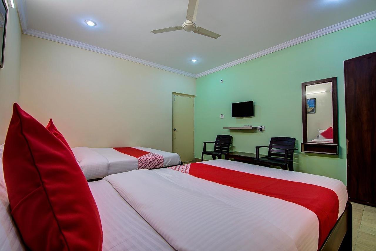 Oyo Lalitha Delight Hotel Visakhapatnam Luaran gambar